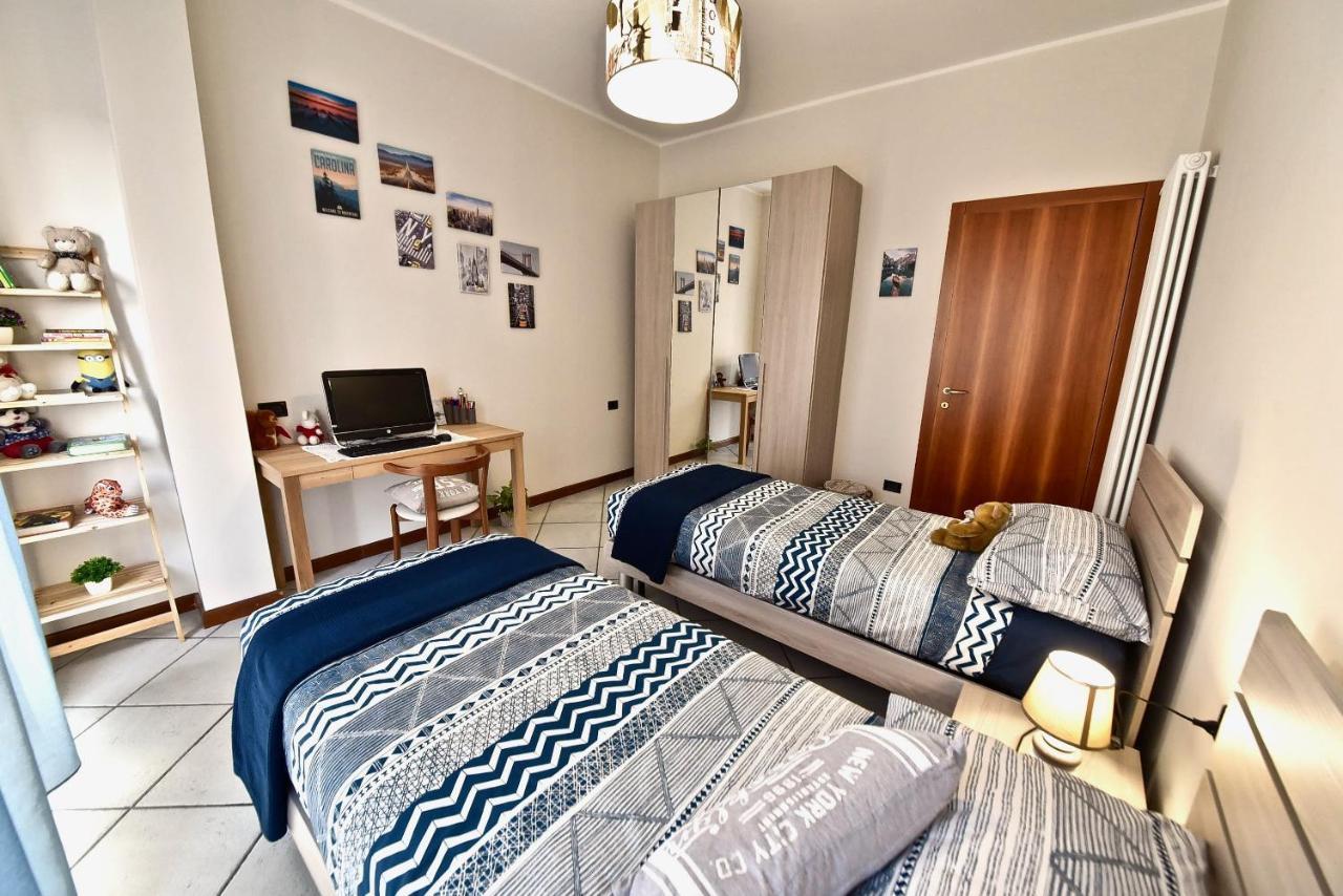Modern Apartment Halfway Between Milan And Como Cogliate Eksteriør bilde