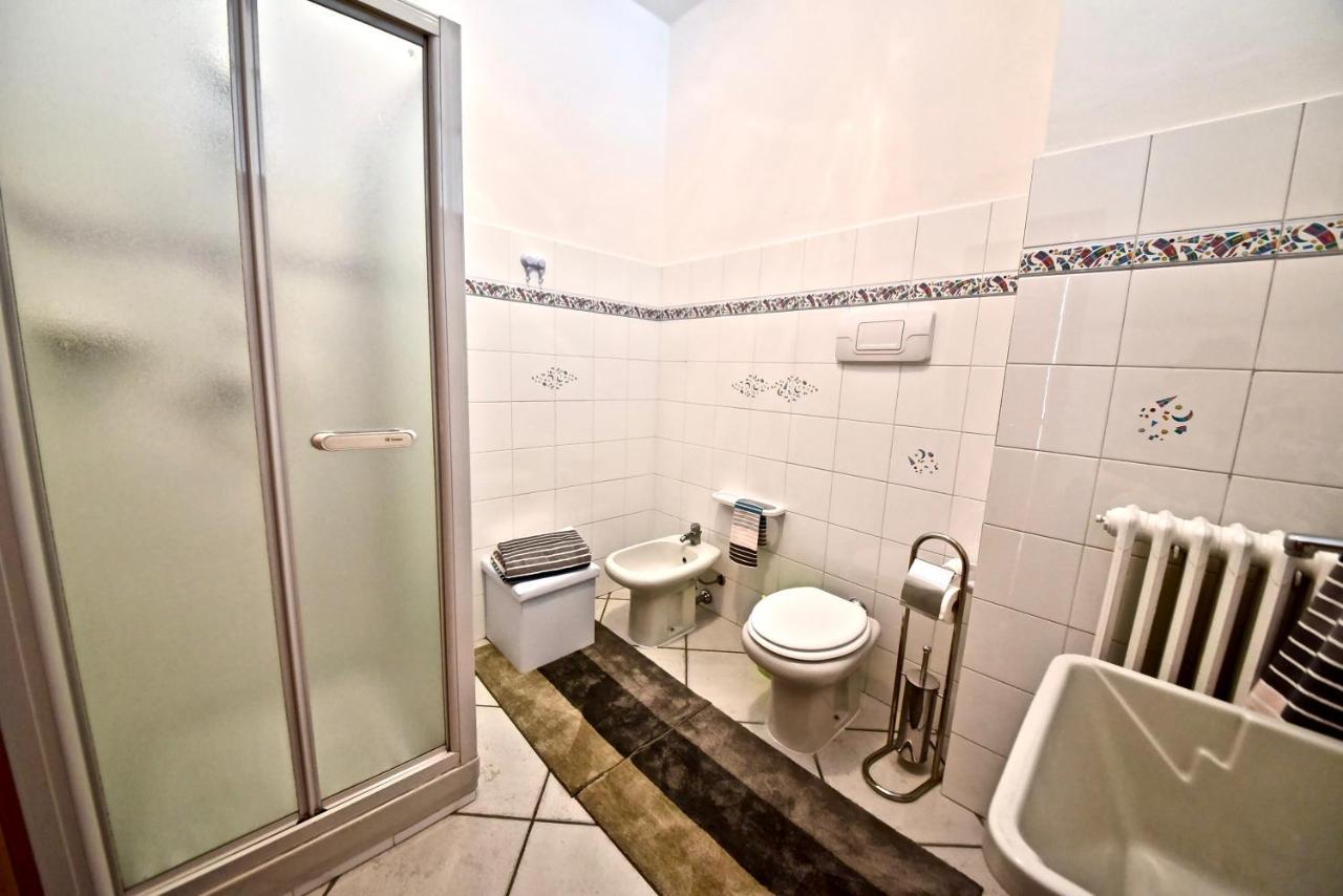 Modern Apartment Halfway Between Milan And Como Cogliate Eksteriør bilde